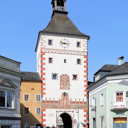 Stadthotel Restaurant Auerhahn Vöcklabruck Exteriér fotografie