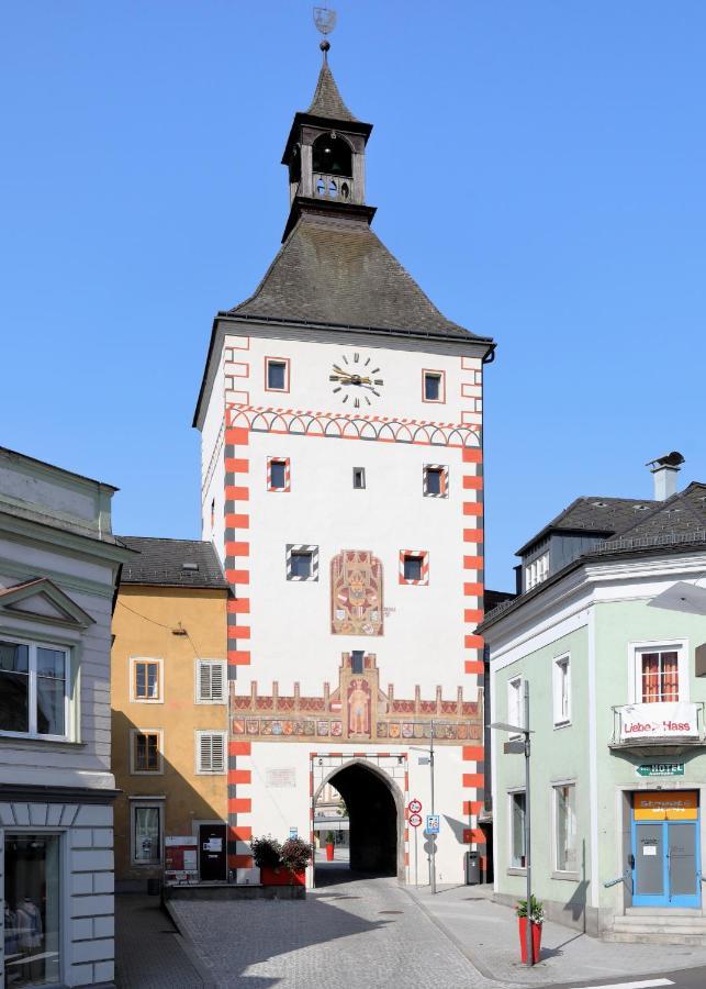 Stadthotel Restaurant Auerhahn Vöcklabruck Exteriér fotografie
